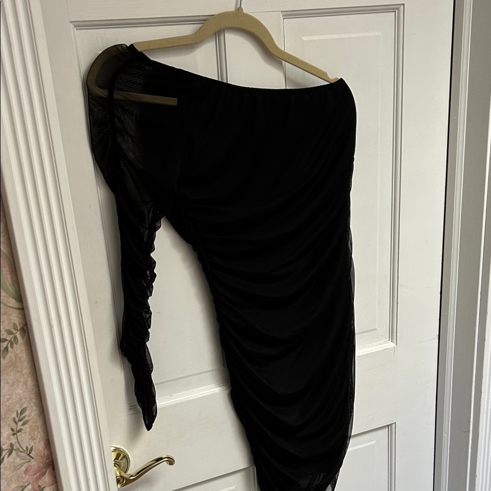 Elegant Black Ruched Women's Dress